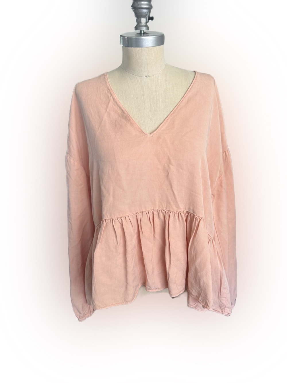 TRF by Zara Women’s Peach Boho Blouse. Size Small